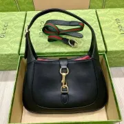 Gucci AAA+ leather shoulder bag #A35004