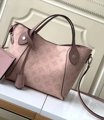 Louis Vuitton Tote Mahina AAA+ Handbags #999926153