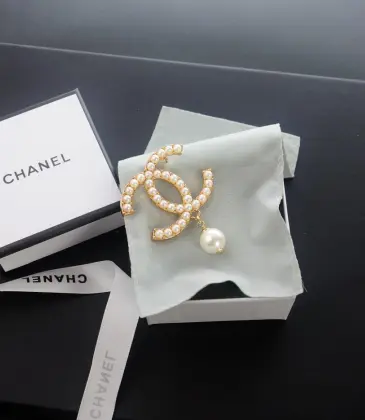 Chanel brooches #99874421