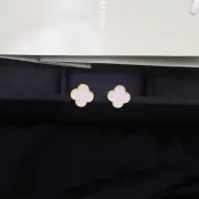 Van cleef earring #99904757