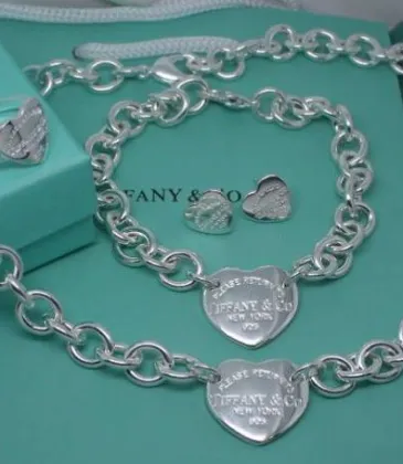 Tiffany Sets #9113734