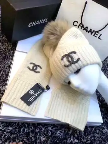 Chanel Scarf and hat #99899520