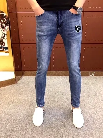 Louis Vuitton Jeans for Louis Vuitton short Jeans for men #9123995