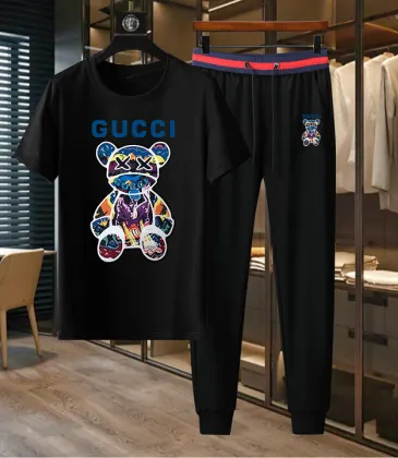 Gucci Tracksuits for Gucci short tracksuits for men #999936524