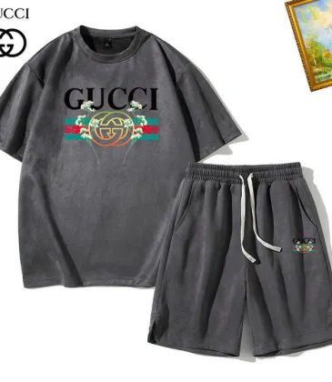 Gucci Tracksuits for Gucci short tracksuits for men #A40871