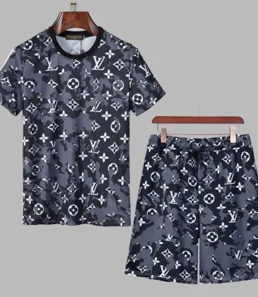 Louis Vuitton tracksuits for Louis Vuitton short tracksuits for men #99903604