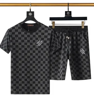 Louis Vuitton tracksuits for Louis Vuitton short tracksuits for men #999924345