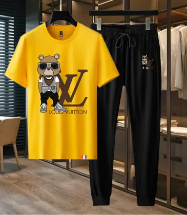 Louis Vuitton tracksuits for Louis Vuitton short tracksuits for men #A25690