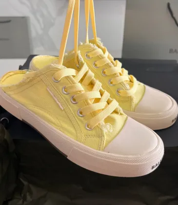 Balenciaga shoes for Balenciaga Unisex Shoes #A27357