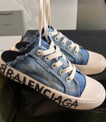 Balenciaga shoes for Balenciaga Unisex Shoes #A27360