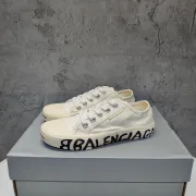 Balenciaga shoes for Women's Balenciaga Sneakers #A25930