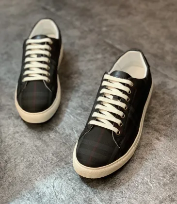 Burberry Shoes for Men's Sneakers #99905830