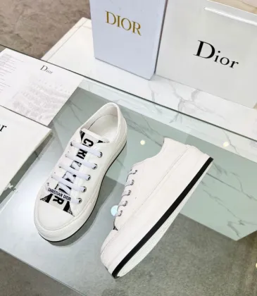 Dior Shoes for Women's Sneakers #999934587