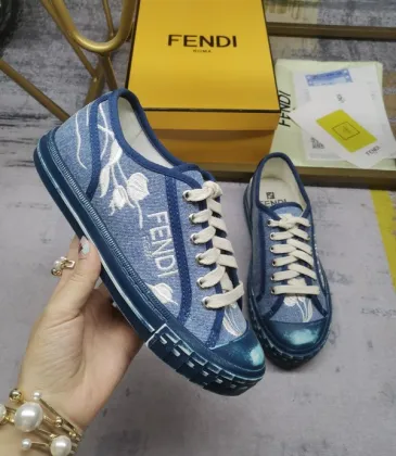 Fendi shoes for Men's and women Fendi Sneakers #A32933