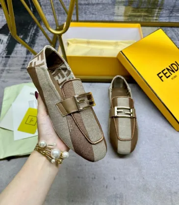 Fendi shoes for Women's Fendi Sneakers #A38567