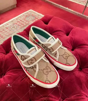 Gucci Shoes for Gucci Unisex Shoes #999922464