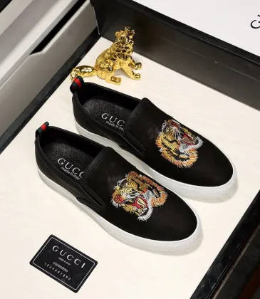 Men's Gucci Casual Shoes  Tiger embroidery  #989042