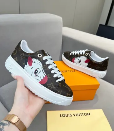 Louis Vuitton Shoes for Women's Louis Vuitton Sneakers #A38560