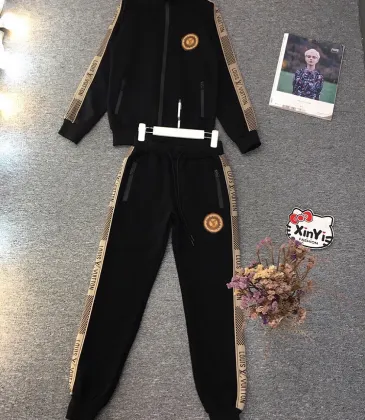 Louis Vuitton Fashion Tracksuits for Women #A28311