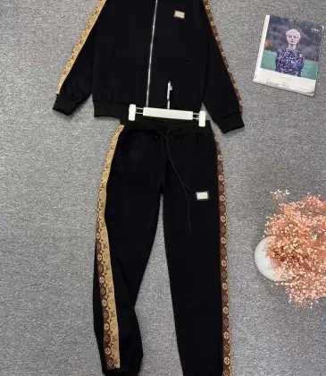 Louis Vuitton Fashion Tracksuits for Women #A31403