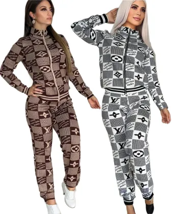 Louis Vuitton new Fashion Tracksuits for Women #A40730